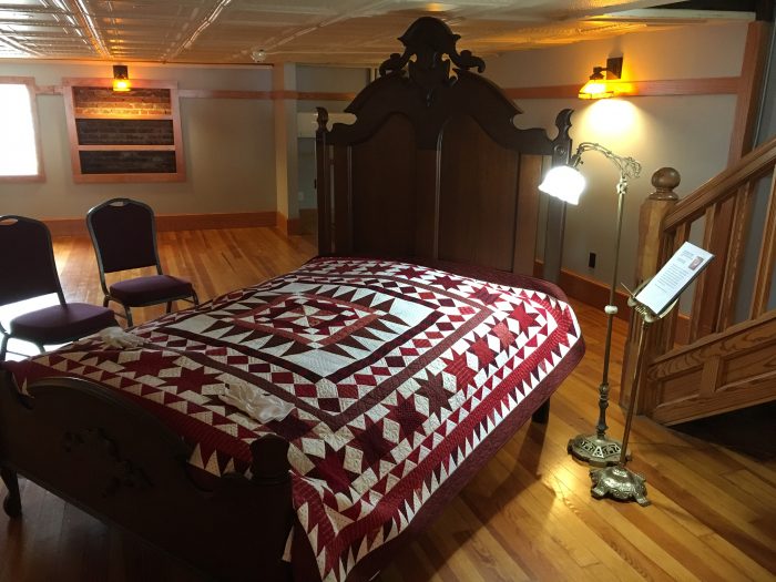 quilt turning bed at Iowa Quilt Museum